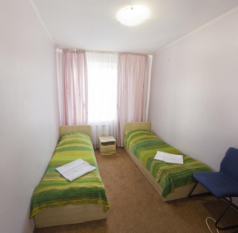 Motel Ivano-Frankivsk Rum bild